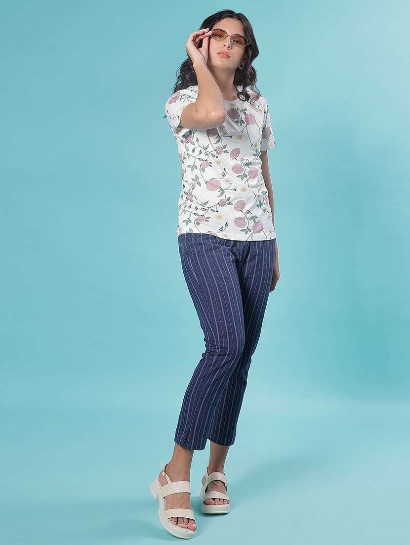 women floral printed round neck t-shirt - 21987134 -  Standard Image - 5