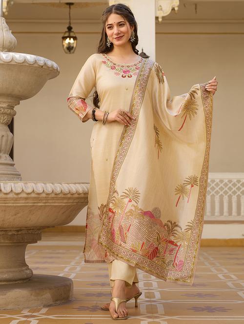 women three quarter sleeve kurta pant with dupatta set - 21987334 - Standard Image - 0