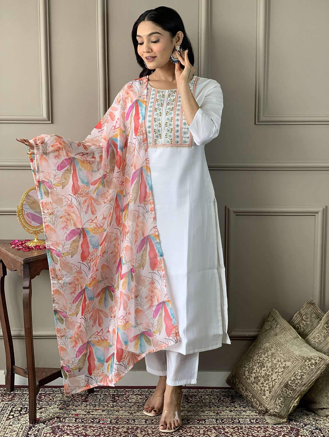 women three quarter sleeve kurta pant with dupatta set - 21987336 - Zoom Image - 0