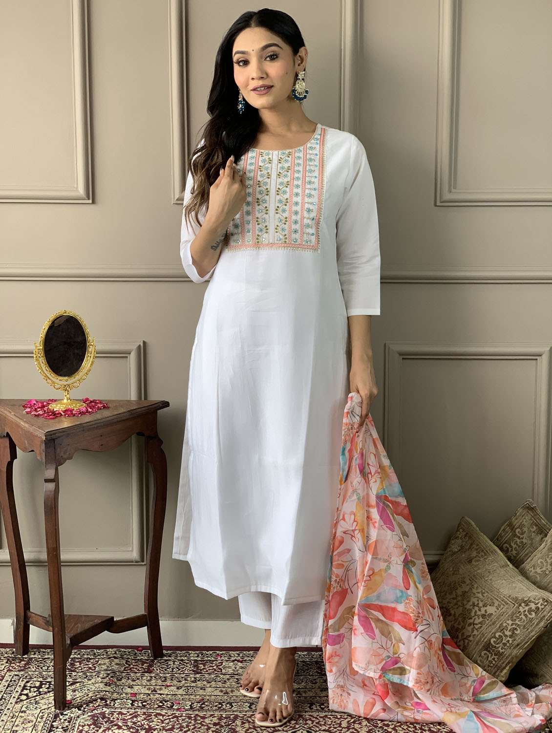 women three quarter sleeve kurta pant with dupatta set - 21987336 - Standard Image - 3