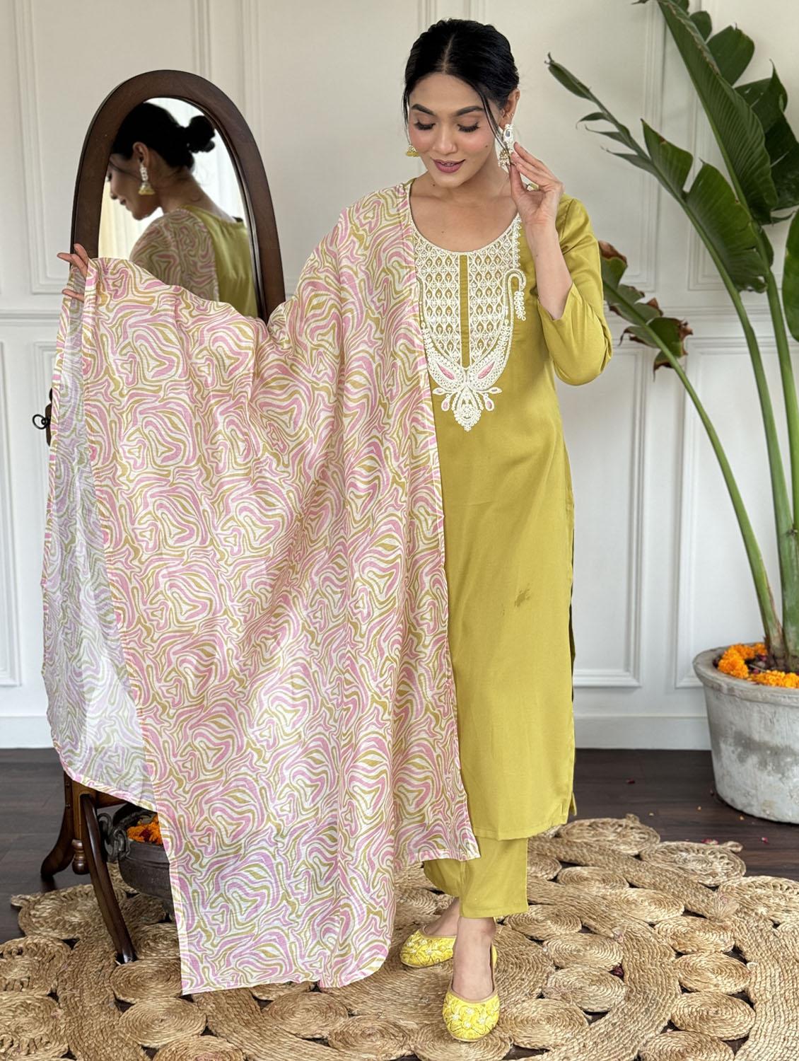 women three quarter sleeve kurta pant with dupatta set - 21987350 - Zoom Image - 0
