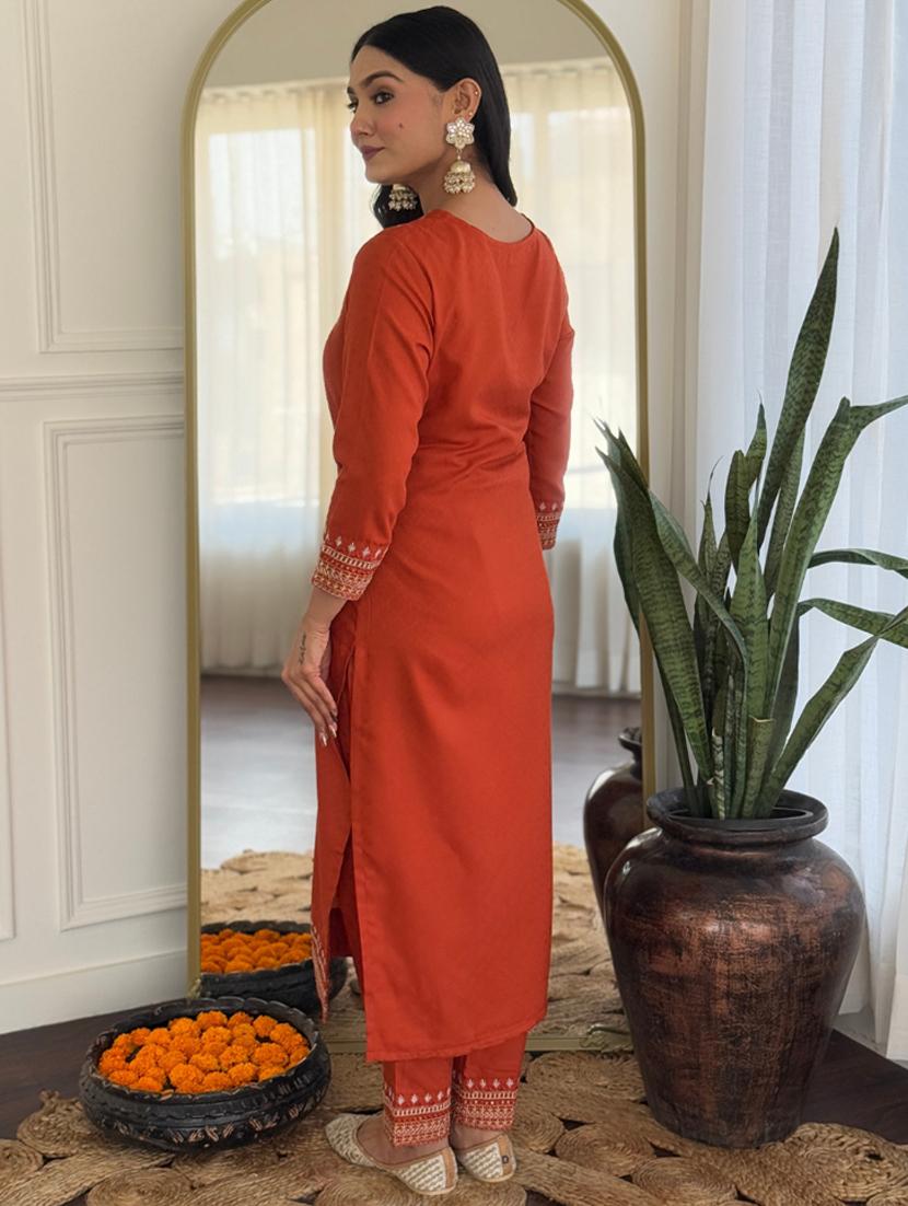 women three quarter sleeve kurta pant with dupatta set - 21987356 - Standard Image - 3