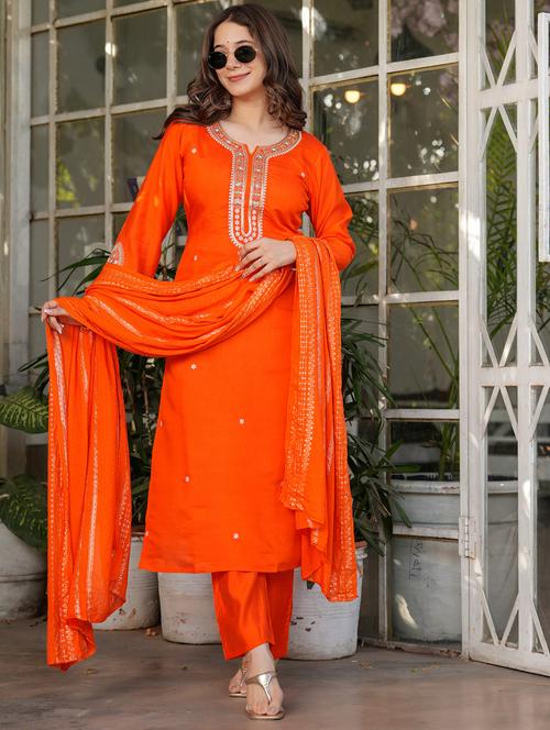 women three quarter sleeve kurta pant with dupatta set - 21987362 - Standard Image - 0