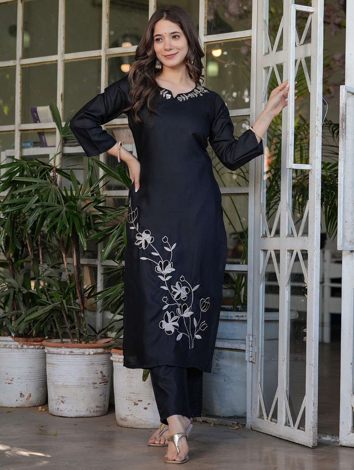 women floral three quarter sleeve kurta pant with dupatta set - 21987366 - Standard Image - 3