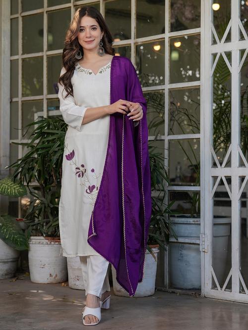women three quarter sleeve kurta pant with dupatta set - 21987368 -  Standard Image - 0