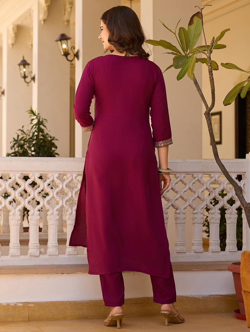 women three quarter sleeve kurta pant with dupatta set - 21987386 - Standard Image - 3