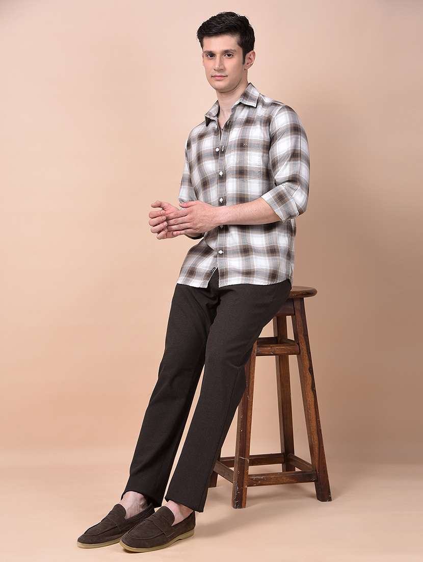 men solid mid rise flat front casual chinos  - 21987534 -  Standard Image - 5