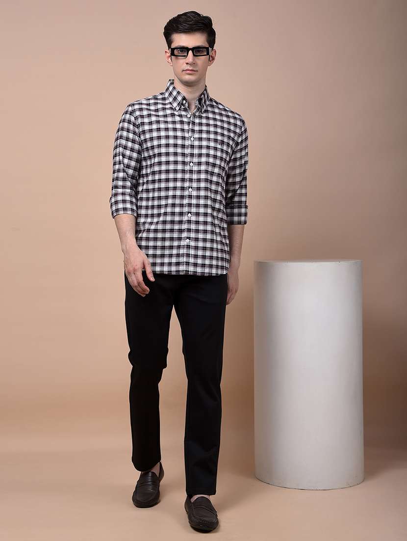 men solid mid rise flat front casual chinos  - 21987541 -  Standard Image - 5