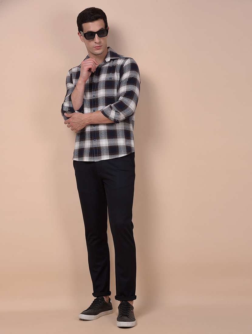 men solid mid rise flat front casual chinos  - 21987545 -  Standard Image - 5