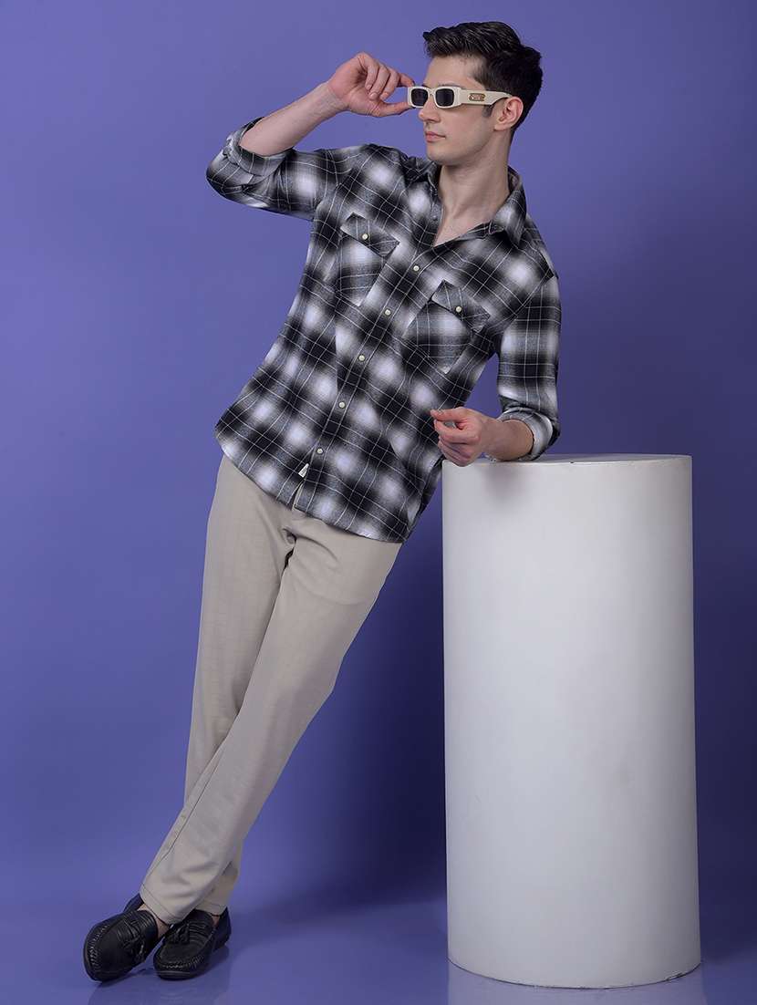 men checkered mid rise flat front casual chinos  - 21987556 -  Standard Image - 5