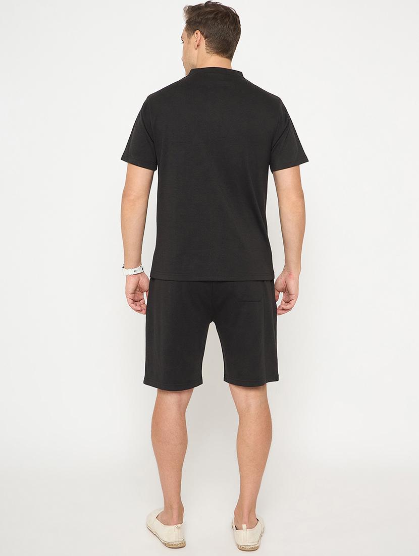 men solid short sleeve t-shirt & shorts co-ord set - 21987604 - Standard Image - 3