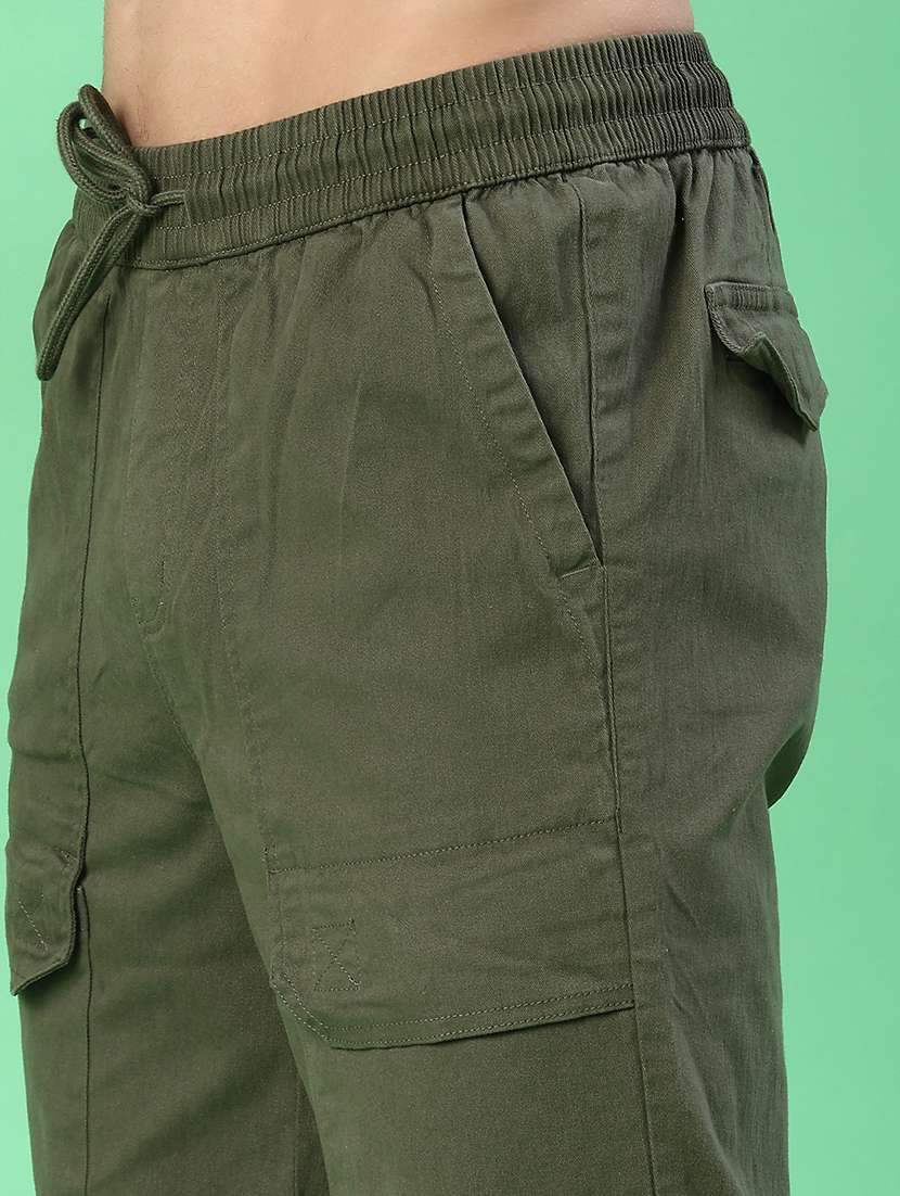 men solid mid rise regular cargo - 21987710 -  Standard Image - 5