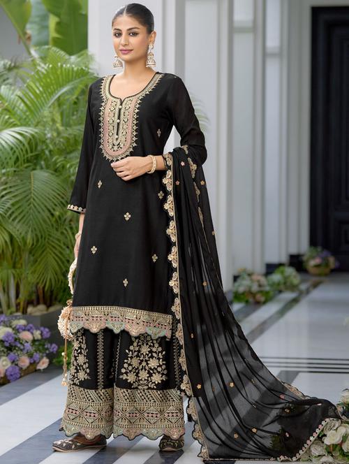women three quarter sleeve kurta palazzo with dupatta set - 21987919 - Standard Image - 0