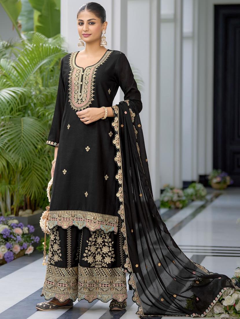 women three quarter sleeve kurta palazzo with dupatta set - 21987919 - Zoom Image - 0
