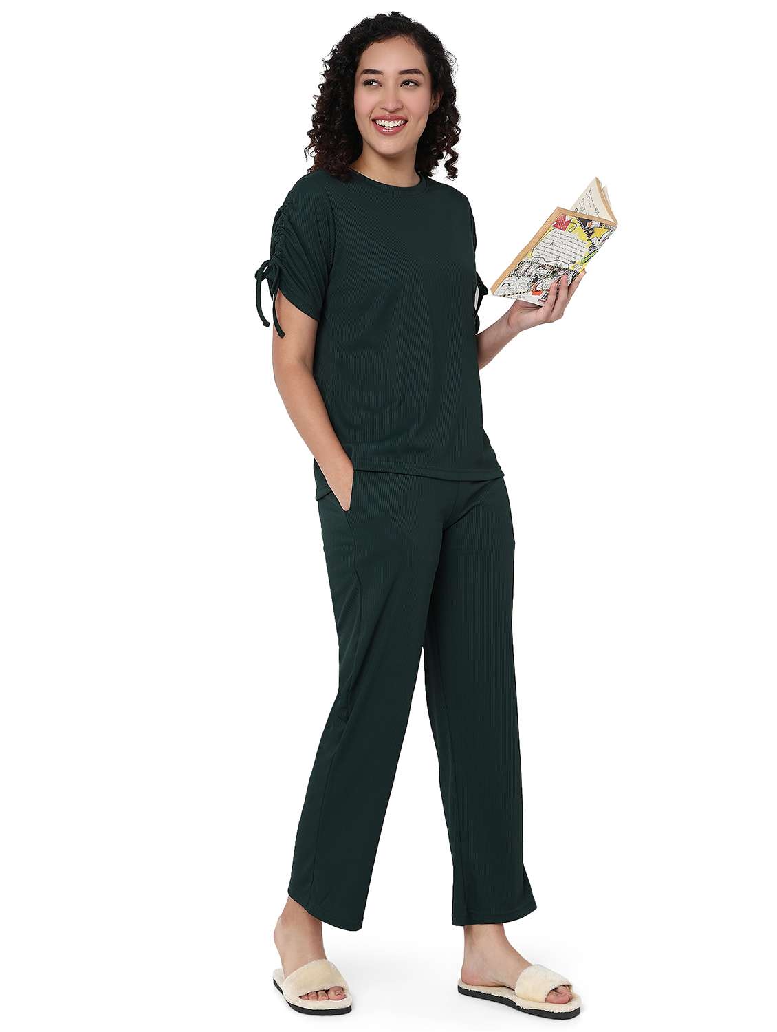 women bottle green solid nightwear pyjama set