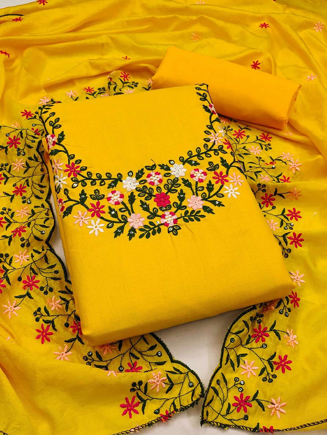 women floral embroidered unstitched suit set - 21988052 - Zoom Image - 0