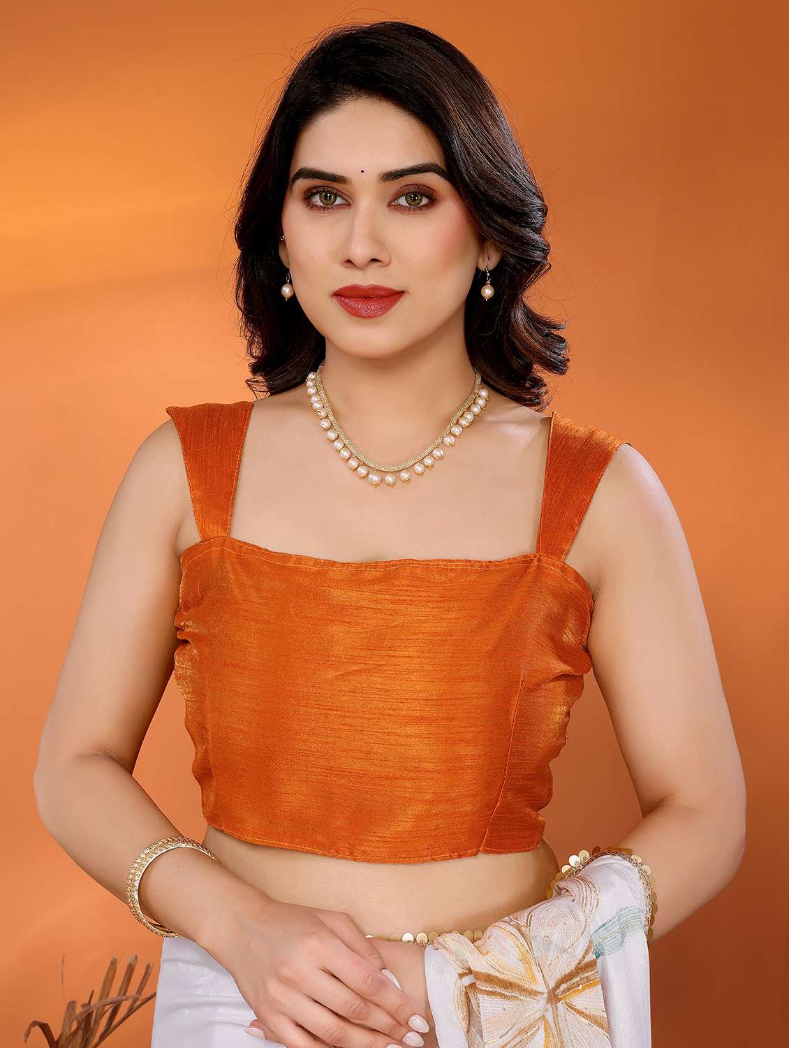 women printed casual wear saree with blouse - 21988129 - Standard Image - 5