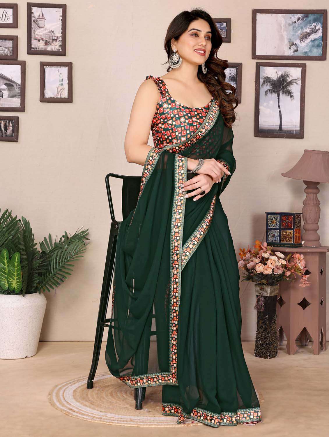 women solid with bordered saree with blouse - 21988134 - Standard Image - 3