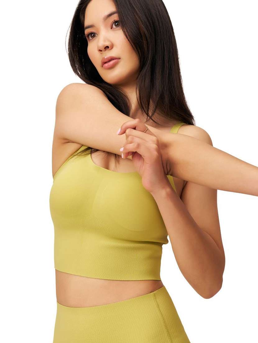 women green solid sports bra