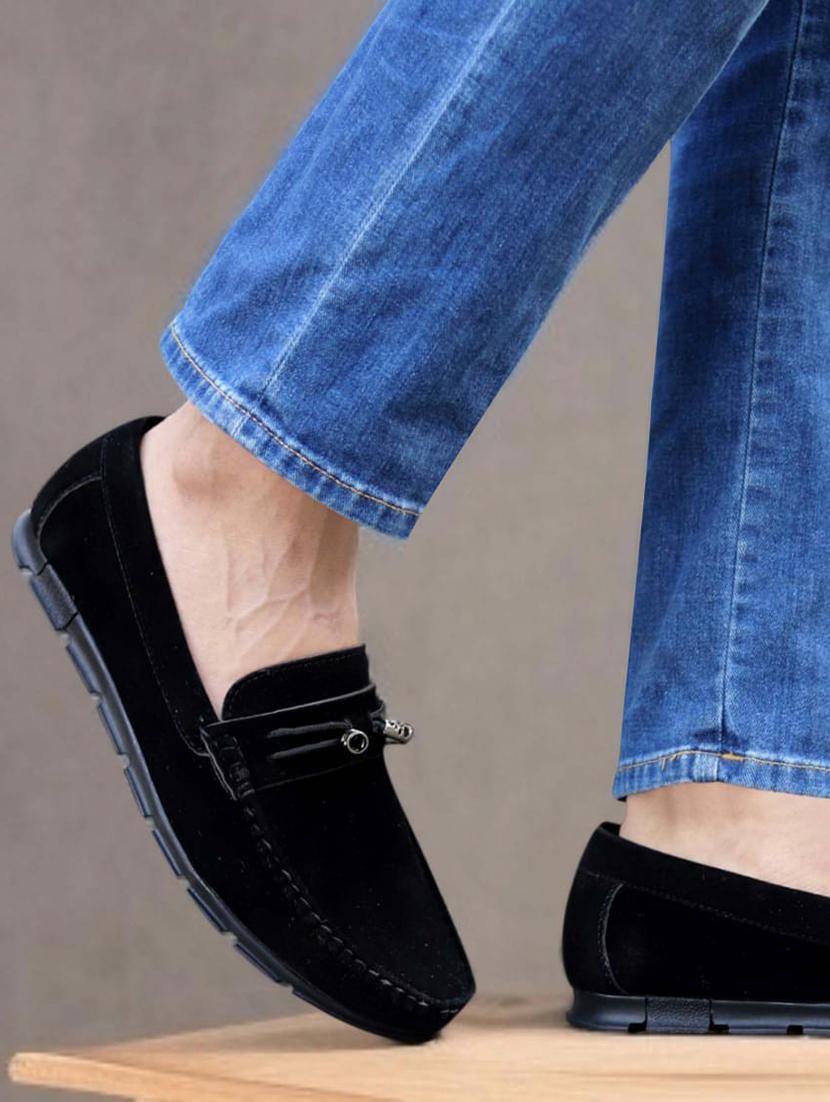 men black slip on loafer