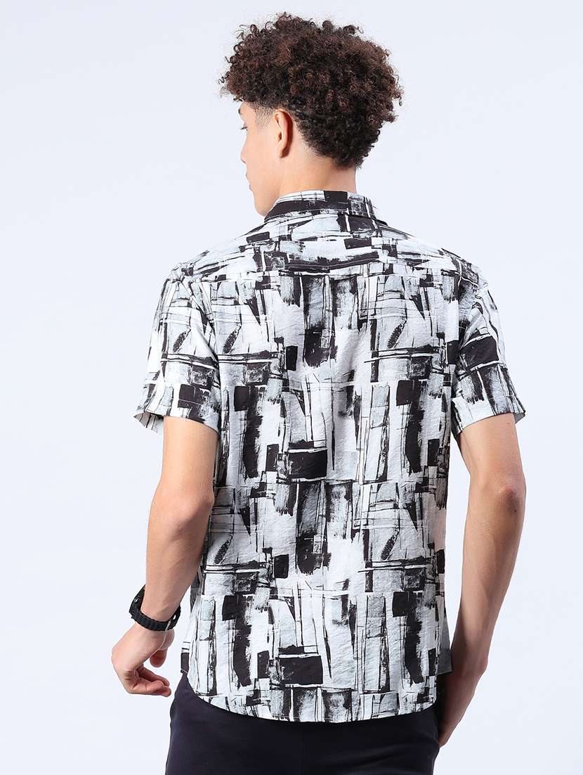 men printed short sleeve regular fit casual shirt - 21988493 -  Standard Image - 3
