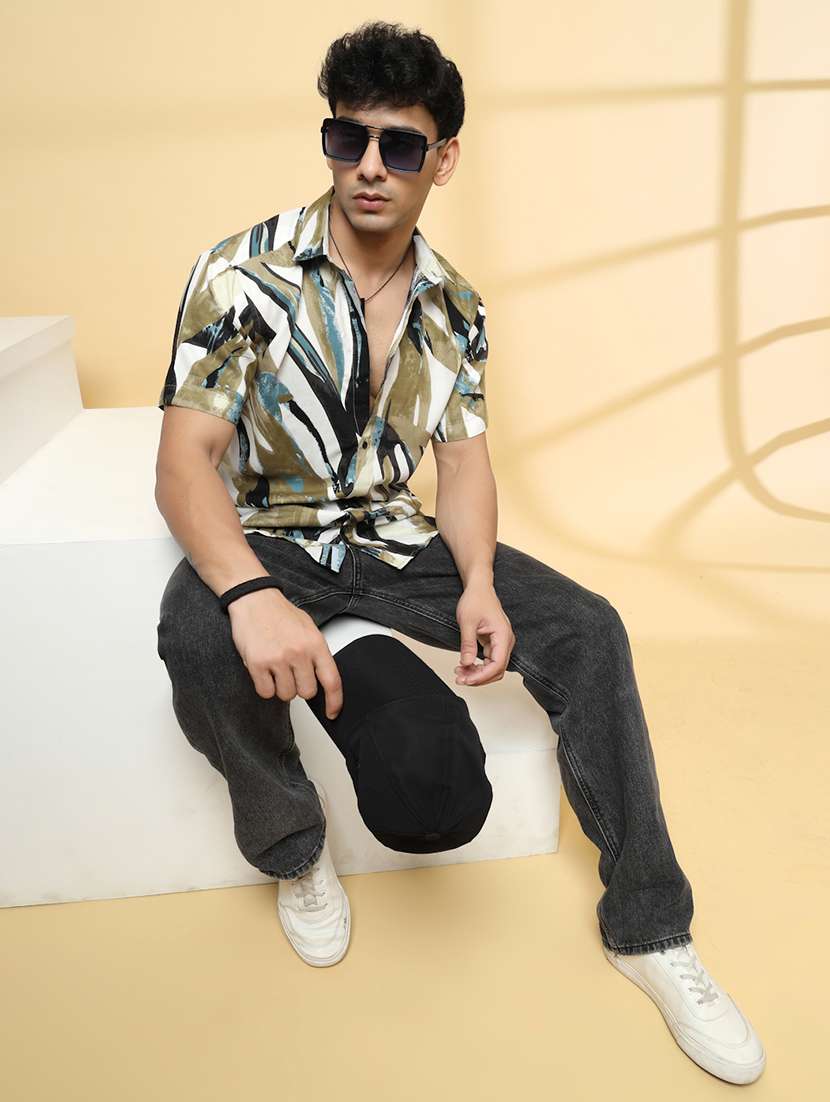 men printed short sleeve regular fit casual shirt - 21988755 - Standard Image - 5