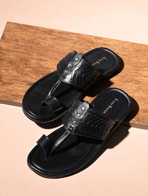 men cut work toe separator kolhapuri sandal - 21988804 -  Standard Image - 0