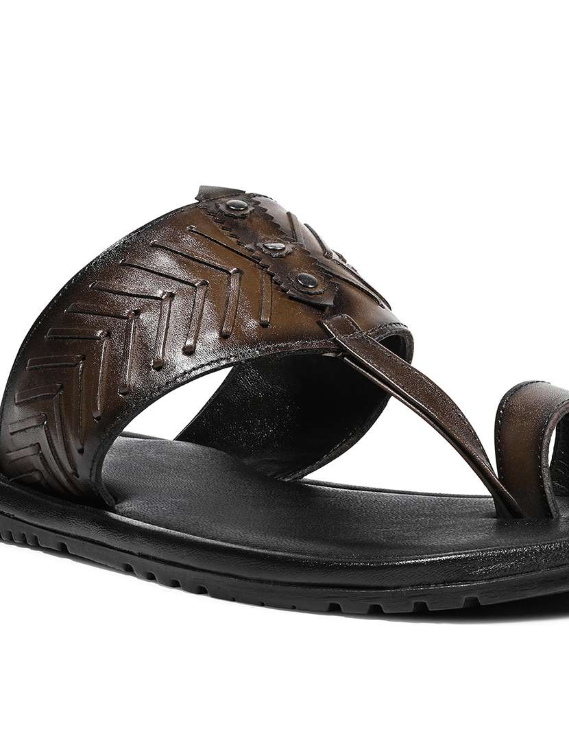 men cut work toe separator kolhapuri sandal - 21988805 -  Standard Image - 3