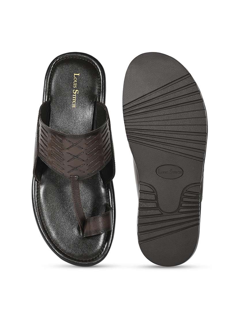 men solid toe separator sandal - 21988811 -  Standard Image - 3