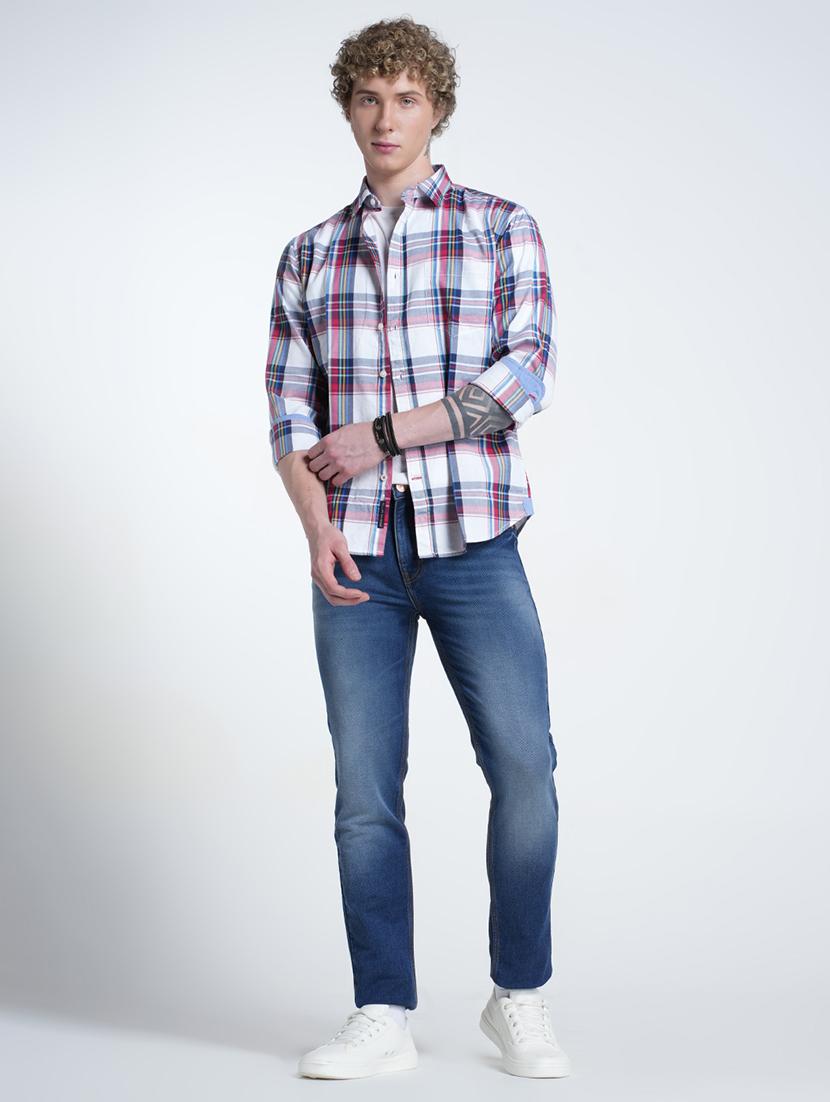 men washed mid rise full length jeans - 21988841 - Standard Image - 3