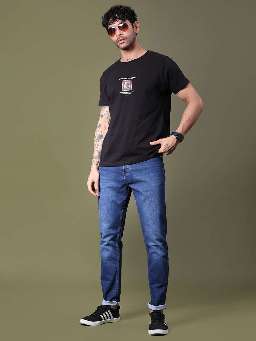 men chest print round neck regular fit t-shirt - 21989473 -  Standard Image - 3