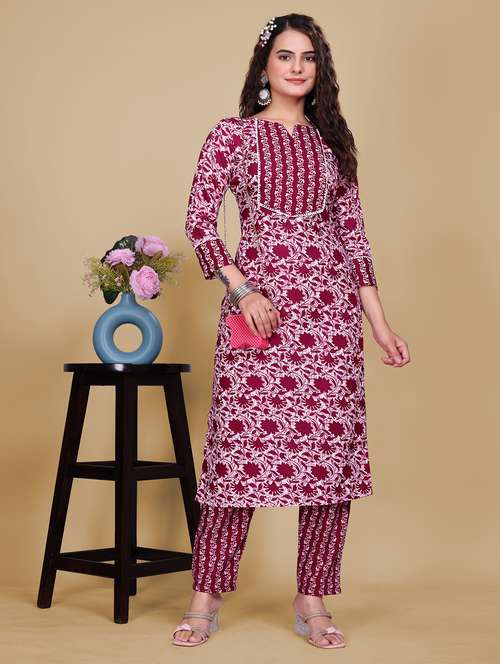 women printed three quarter sleeve kurta pant set - 21989502 -  Standard Image - 0