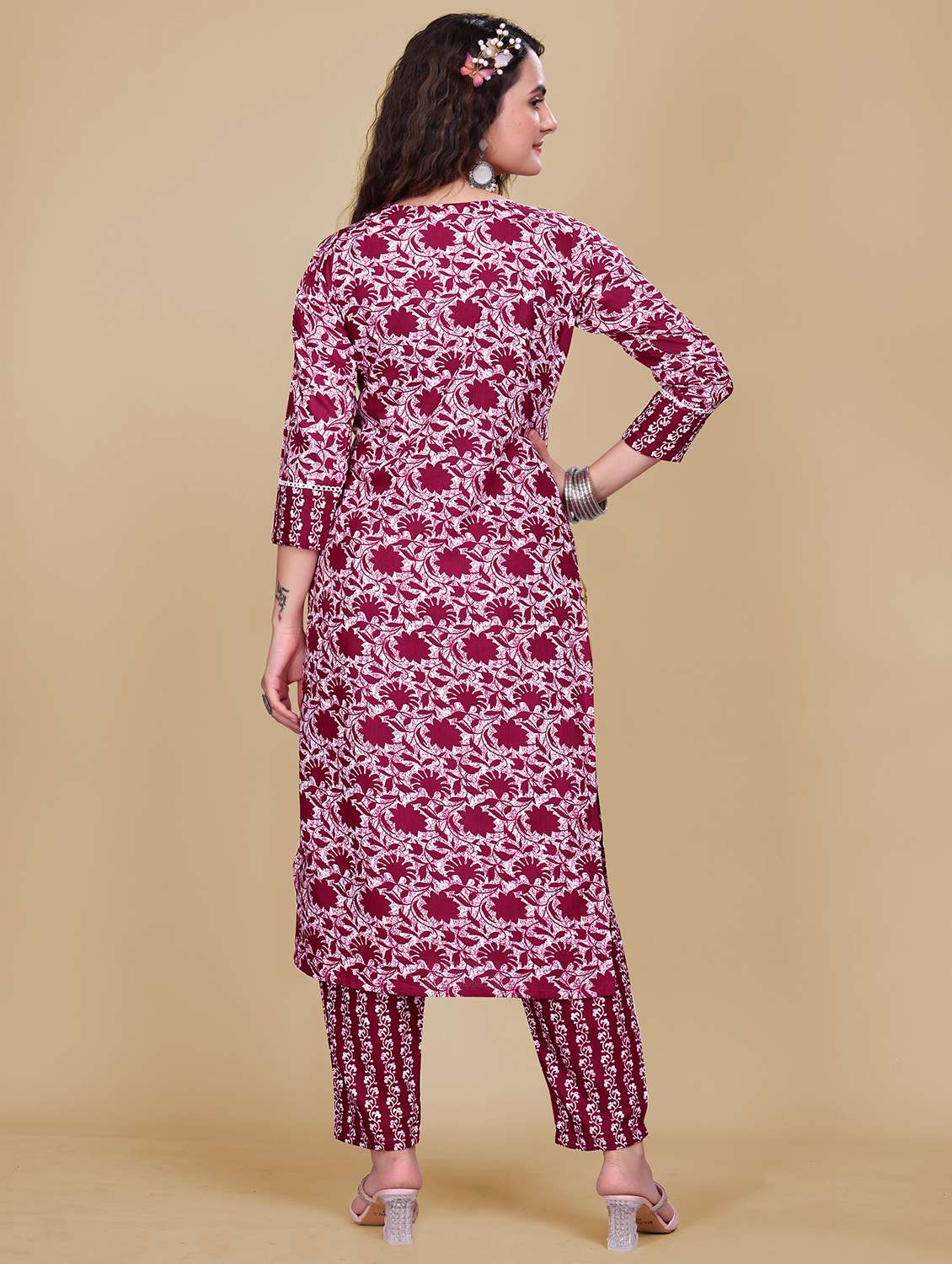 women printed three quarter sleeve kurta pant set - 21989502 -  Standard Image - 3