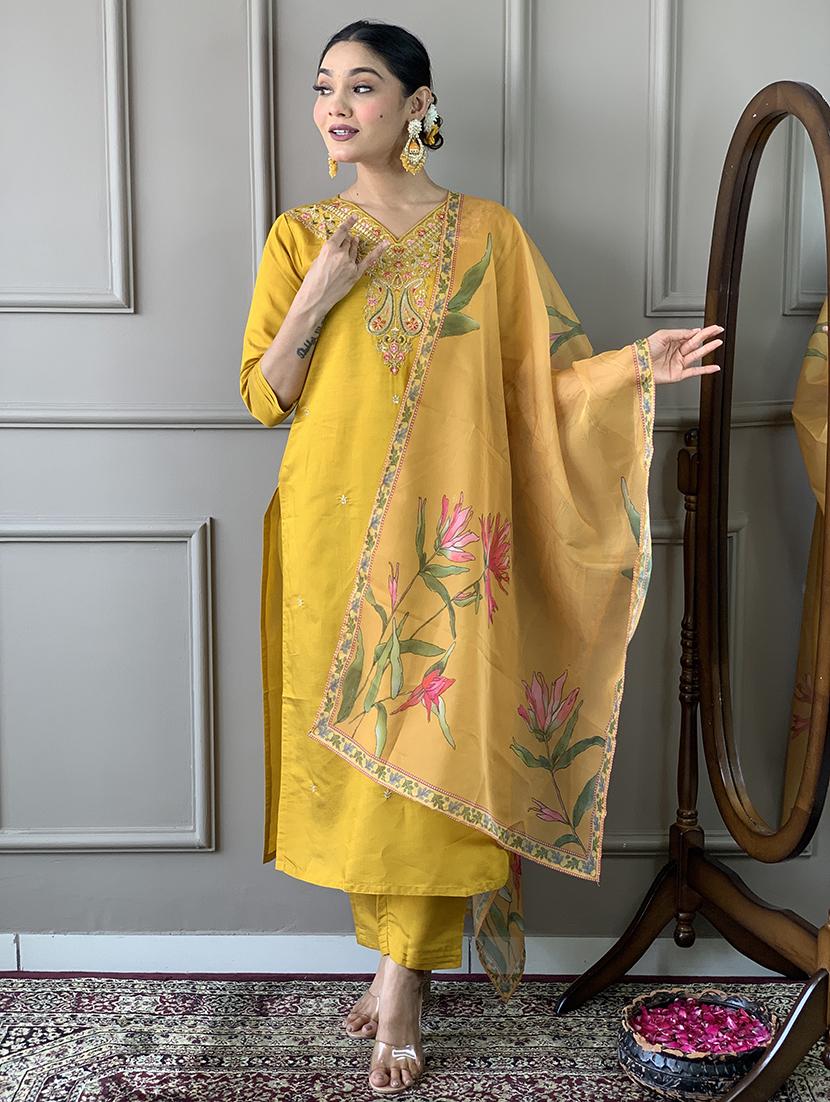 women solid with work three quarter sleeve kurta pant with dupatta set