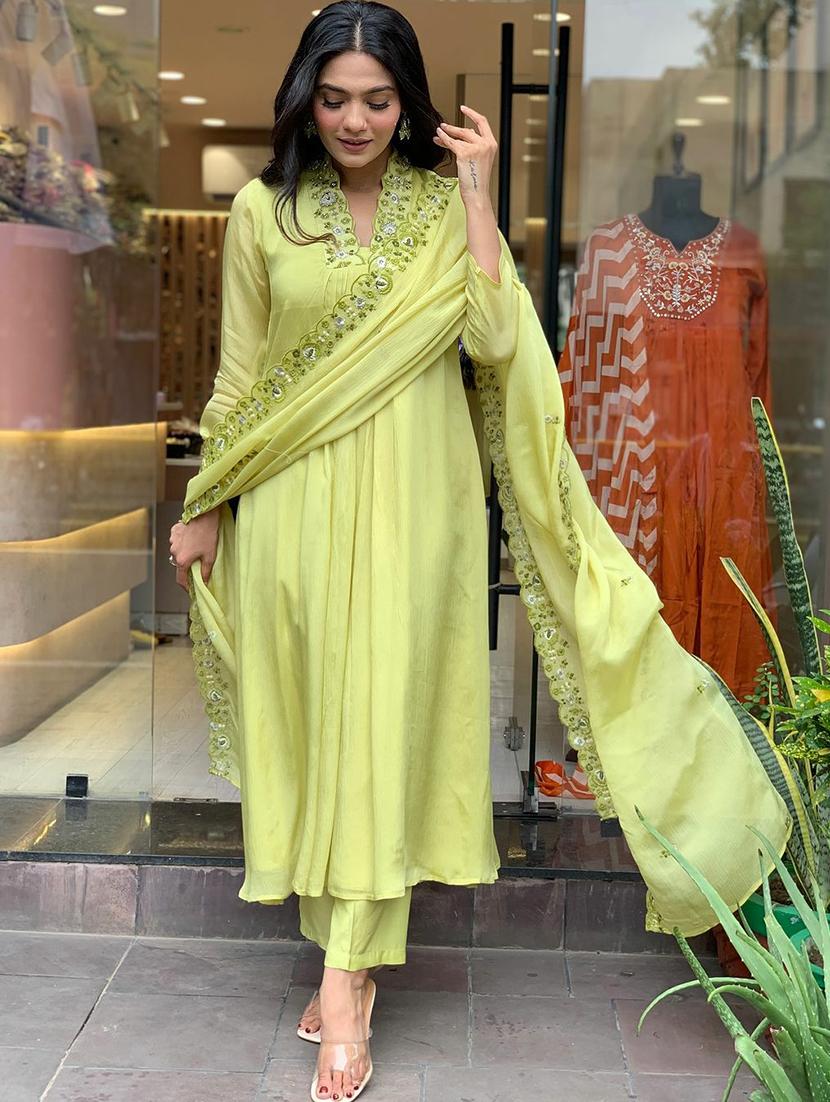 women solid with work long sleeve kurta pant with dupatta set - 21989881 - Zoom Image - 0