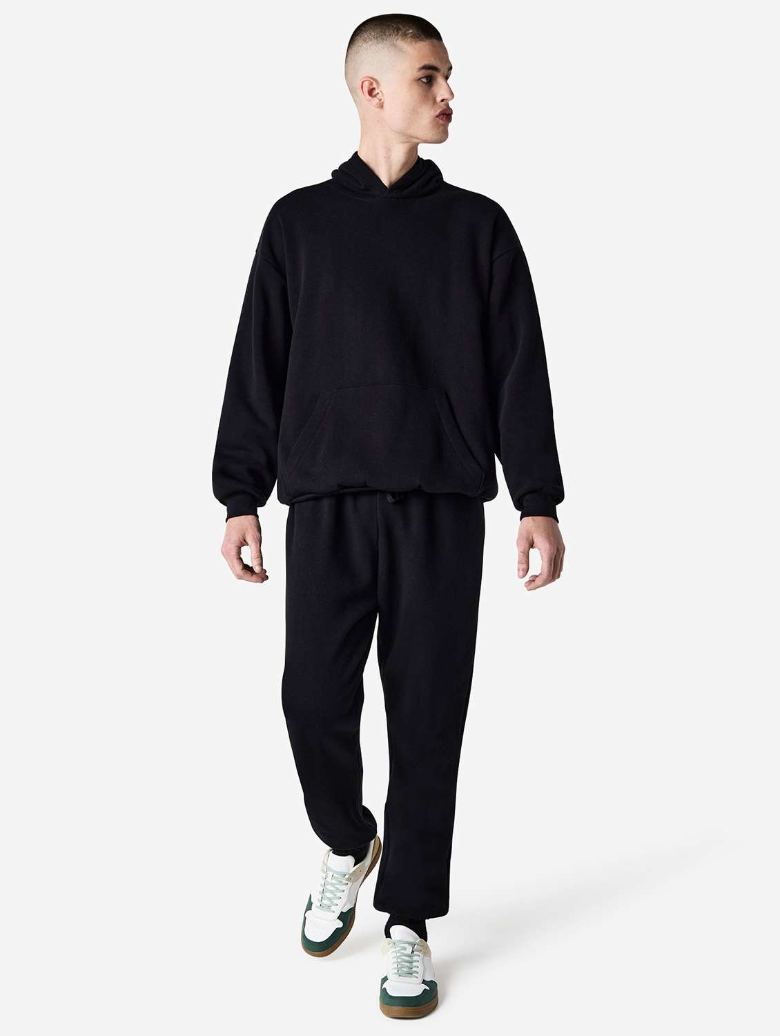 men black solid relaxed fit jogger - 21991072 -  Standard Image - 3