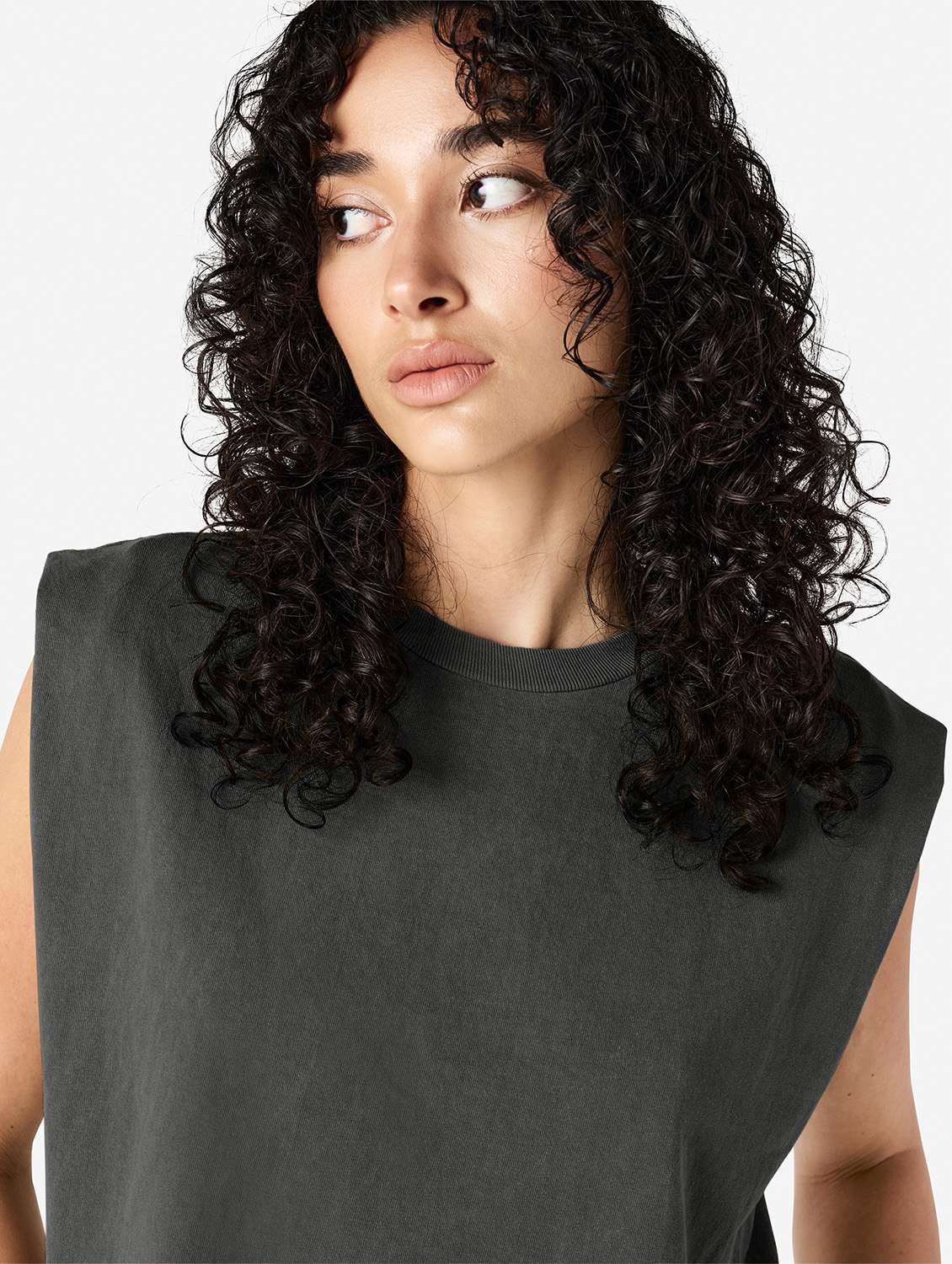 women solid sleeveless boxy t-shirt - 21991083 -  Standard Image - 3