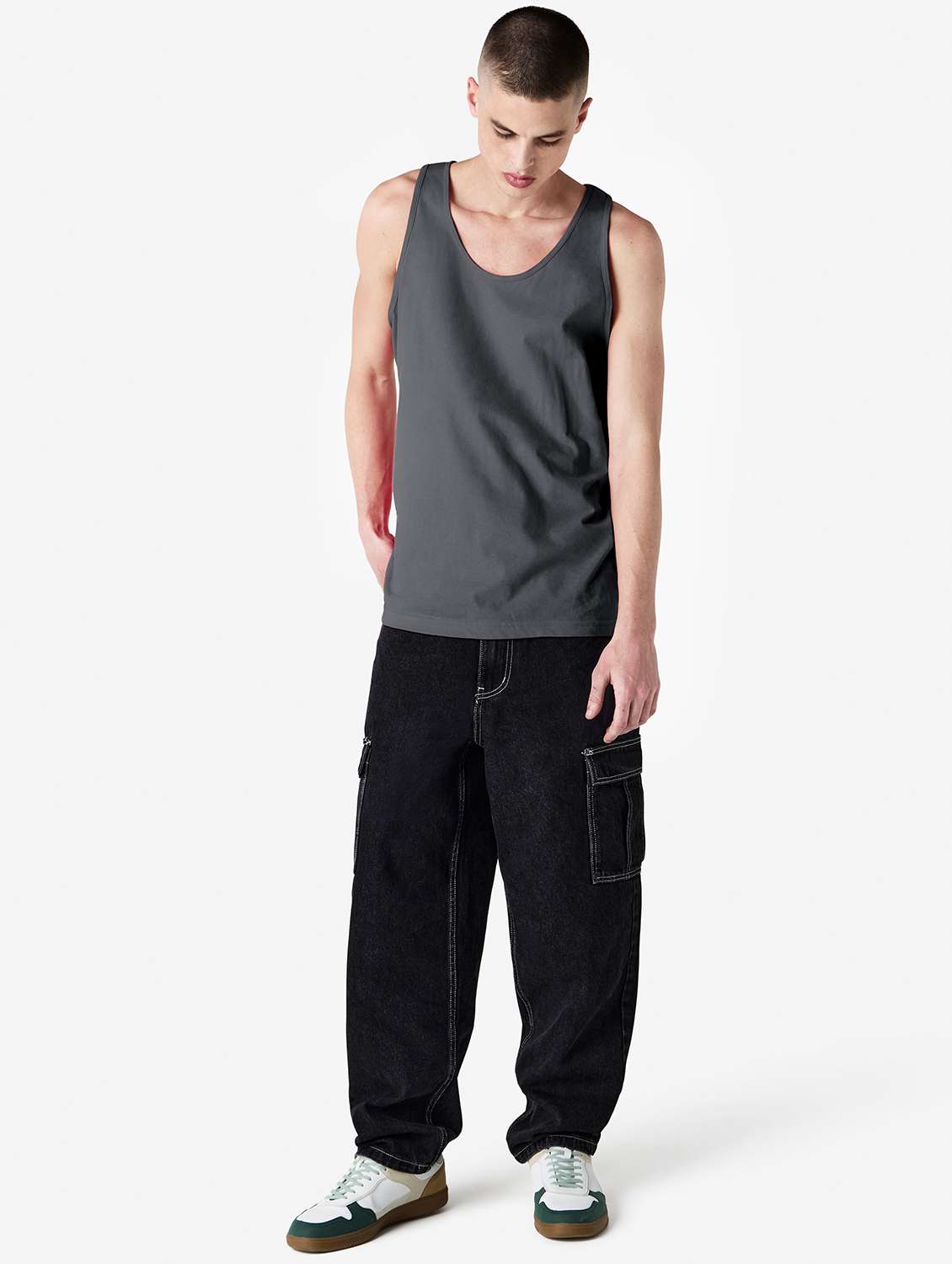 men grey solid sleeveless vest - 21991085 - Standard Image - 3