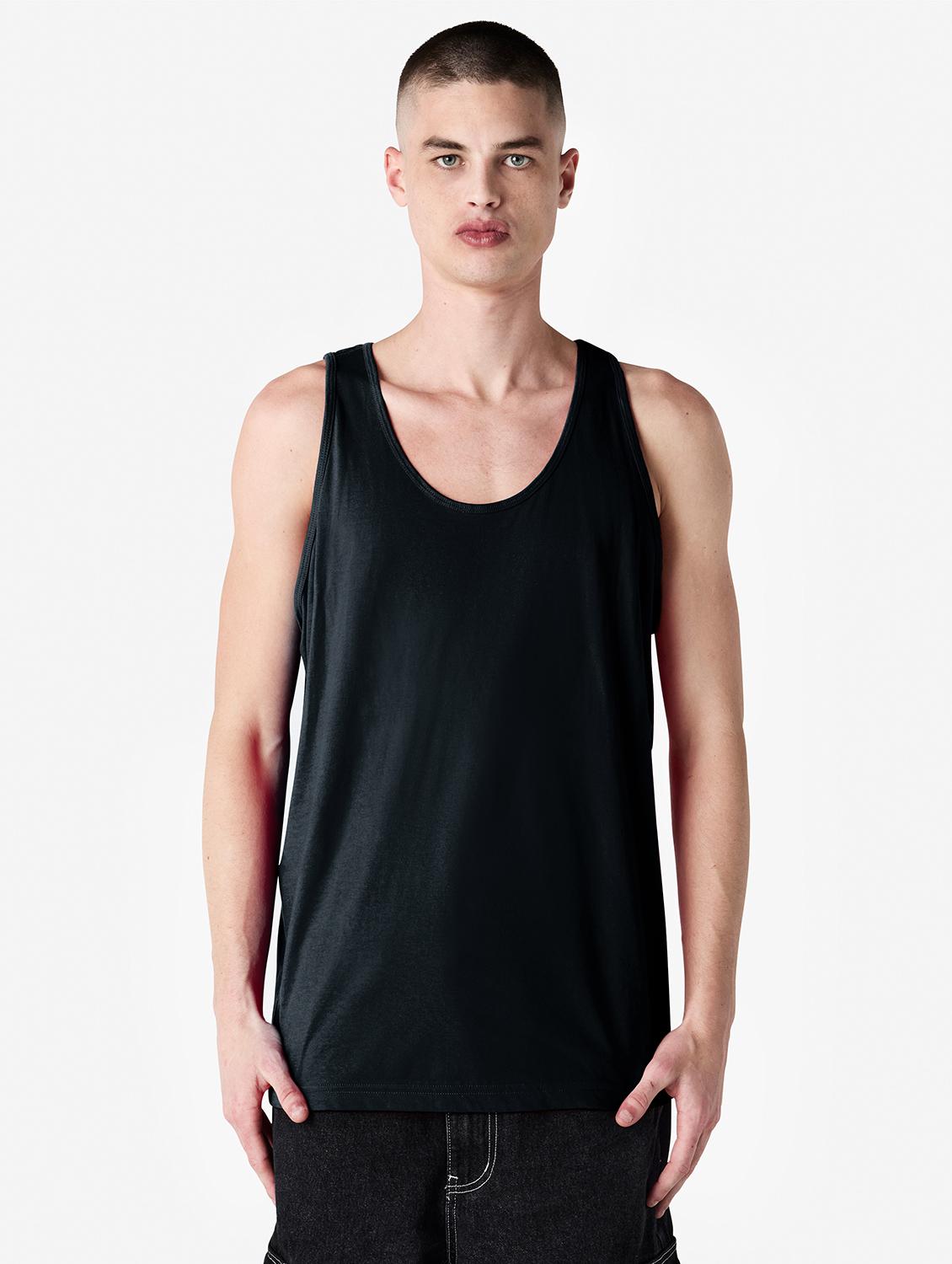 men solid sleeveless vest