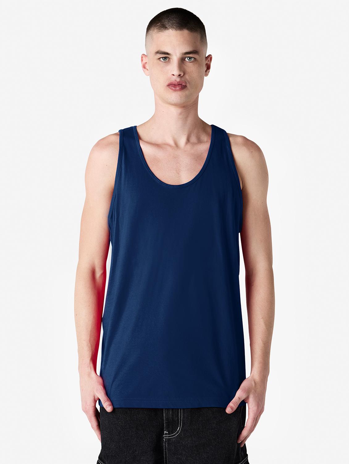 men solid scoop neck sleeveless vest