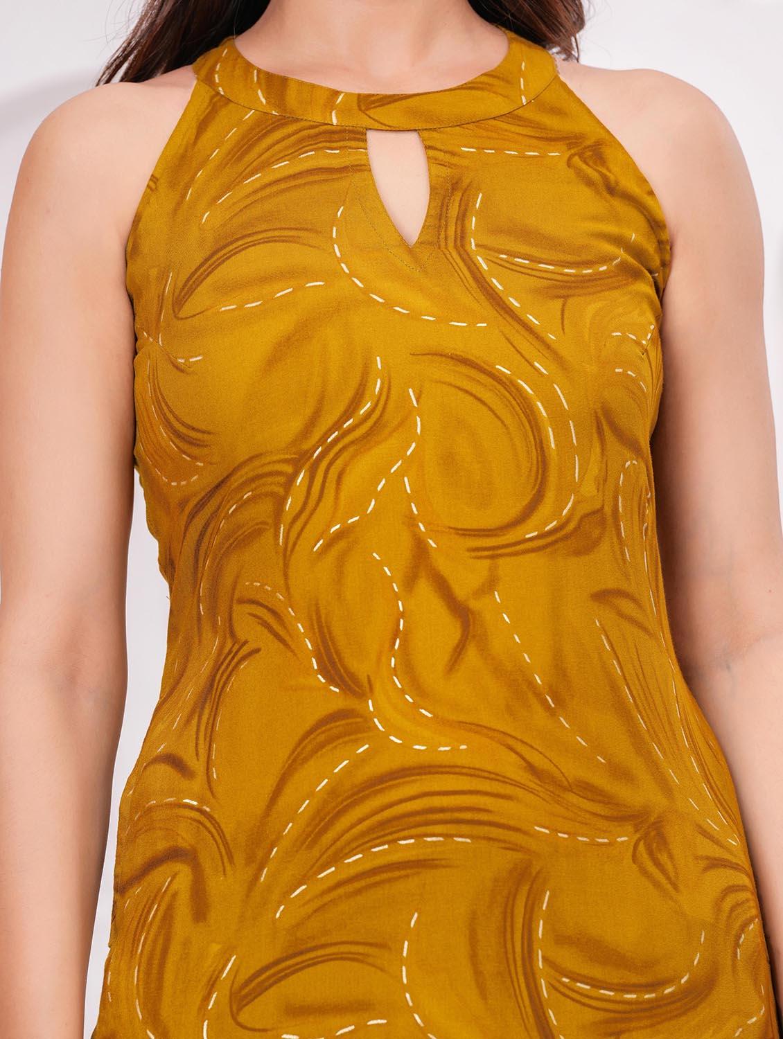 women printed halter neck straight kurta - 21991096 - Standard Image - 5
