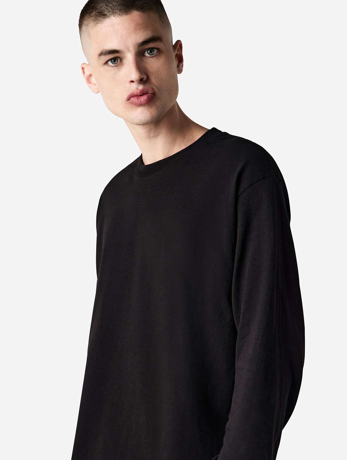 unisex solid long sleeve relaxed fit t-shirt - 21991170 - Standard Image - 3