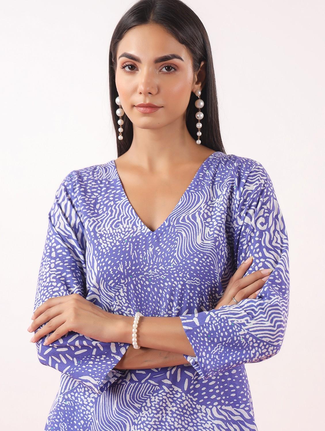 women abstract three quarter sleeve a-line kurta - 21991196 - Standard Image - 5