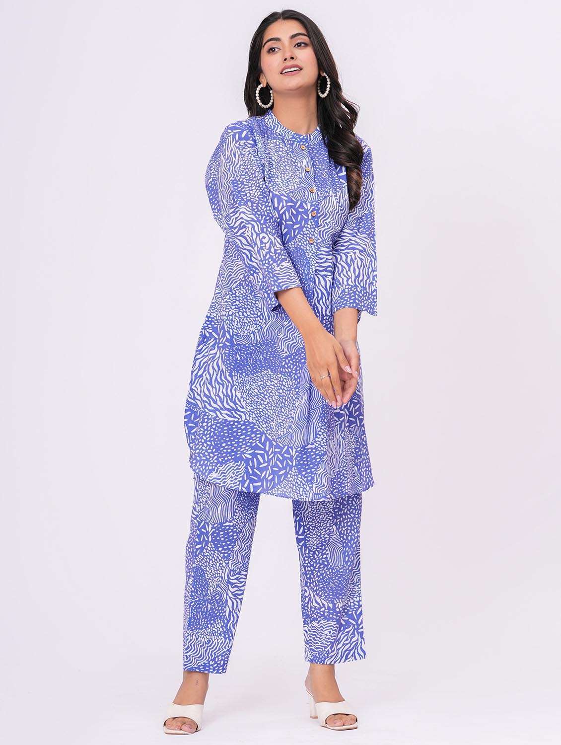women abstract long sleeve ethnic co-ord set - 21991263 - Standard Image - 3