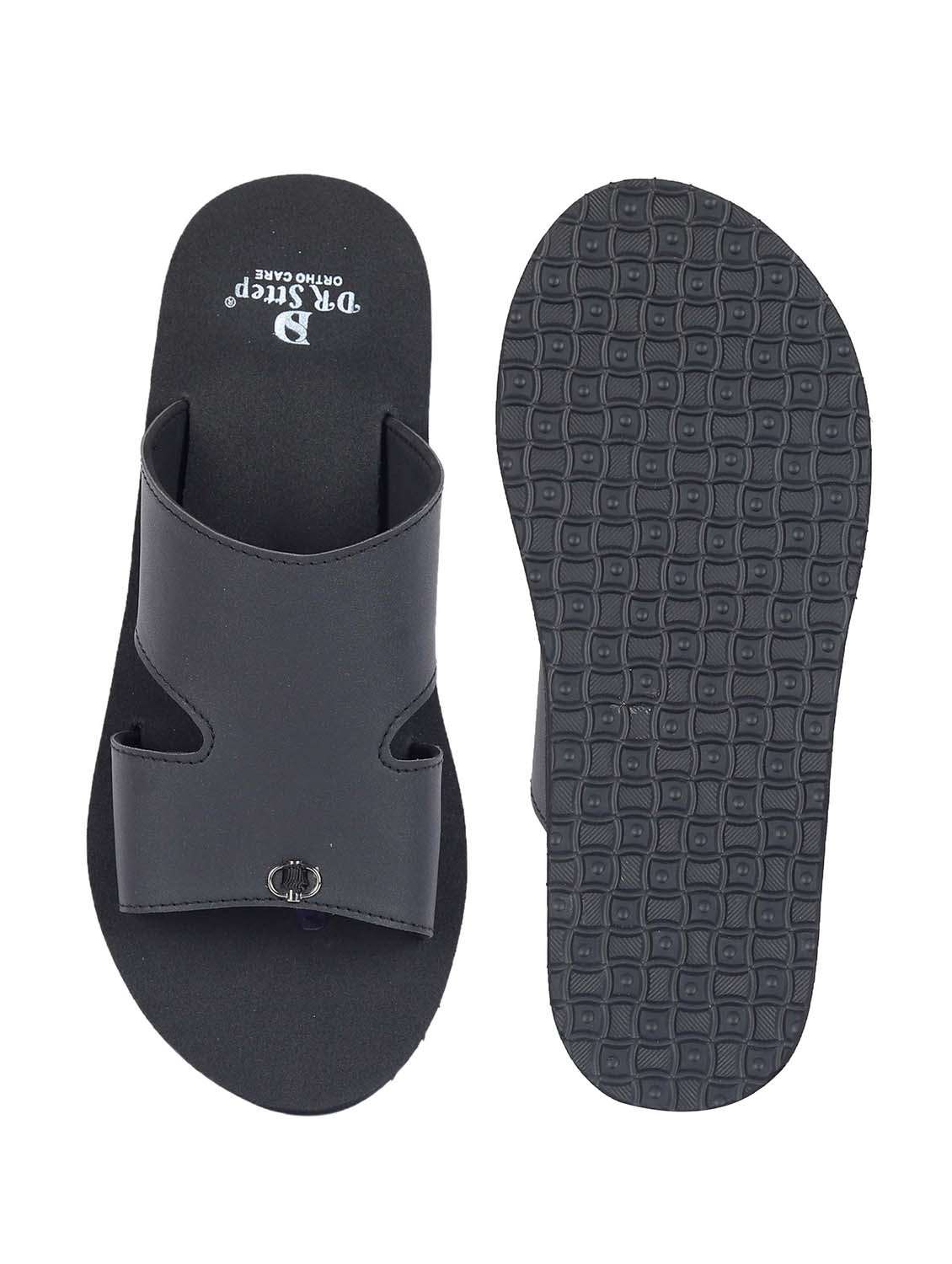 men toe separator diabetic and orthopedic flip flop - 21991441 -  Standard Image - 3
