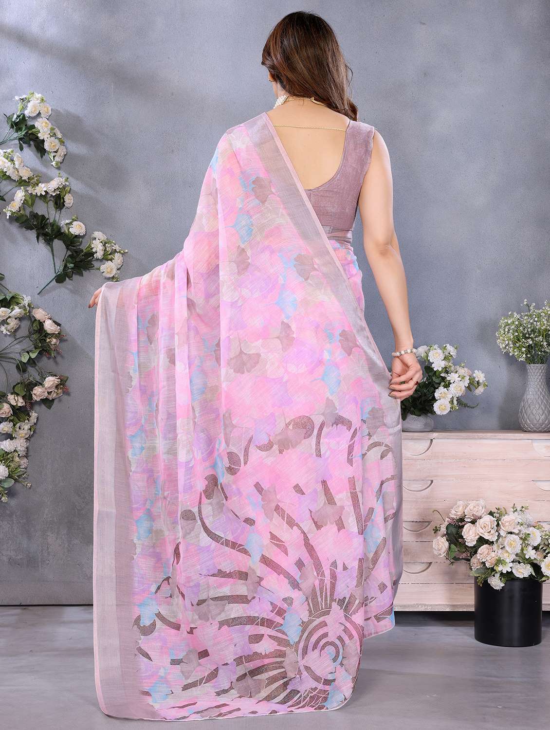 women printed casual wear saree with blouse - 21991791 -  Standard Image - 3