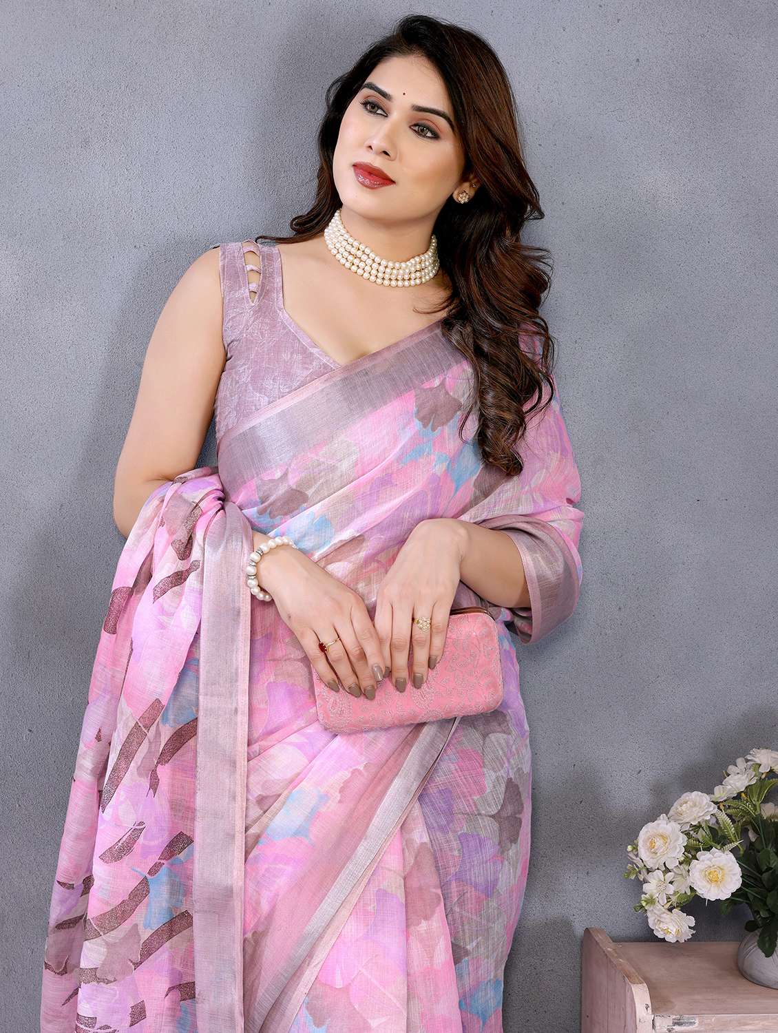 women printed casual wear saree with blouse - 21991791 -  Standard Image - 5