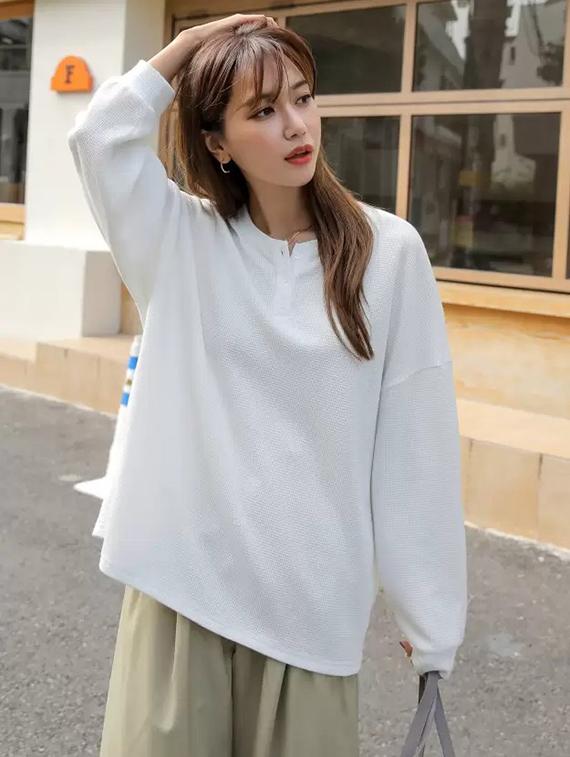 women solid long sleeve loose fit winter top - 21992413 - Standard Image - 3