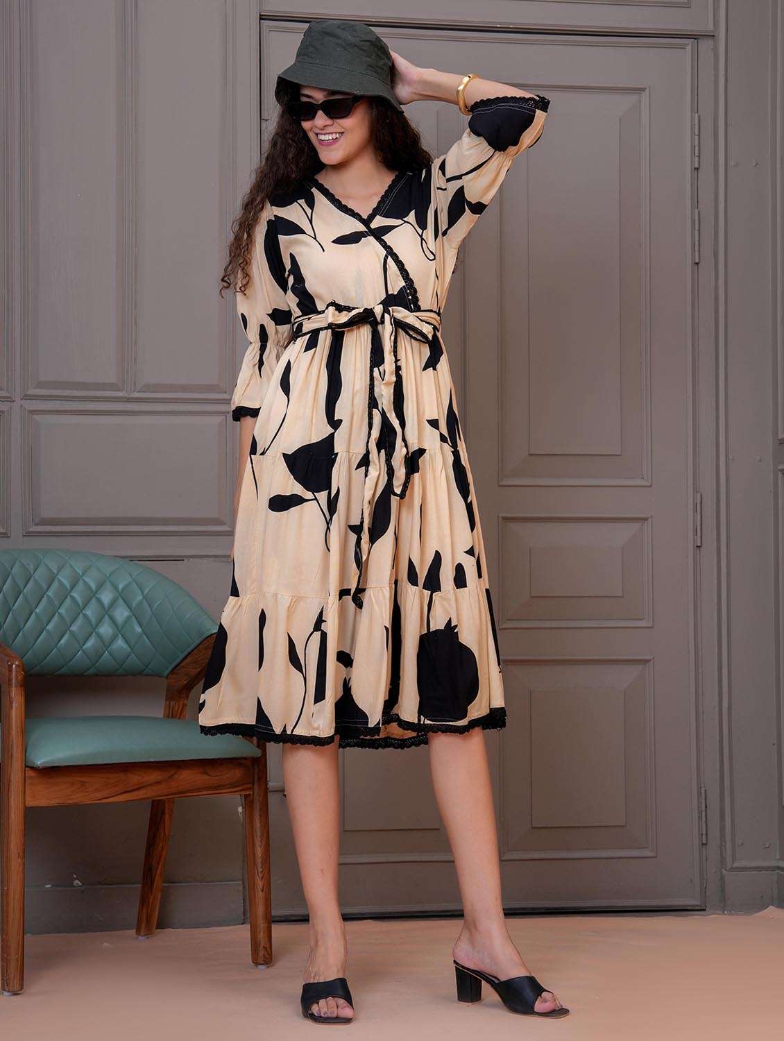 women printed bell sleeve tiered dress