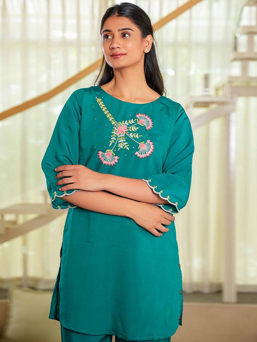 women embroidered ethnic co-ord set - 21993529 - Standard Image - 3